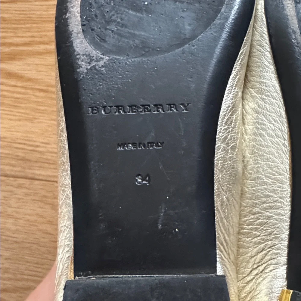 Burberry Girls Gold Metallic Bow Ballet Flats Size 34EU or 3Y Holiday Luxury
